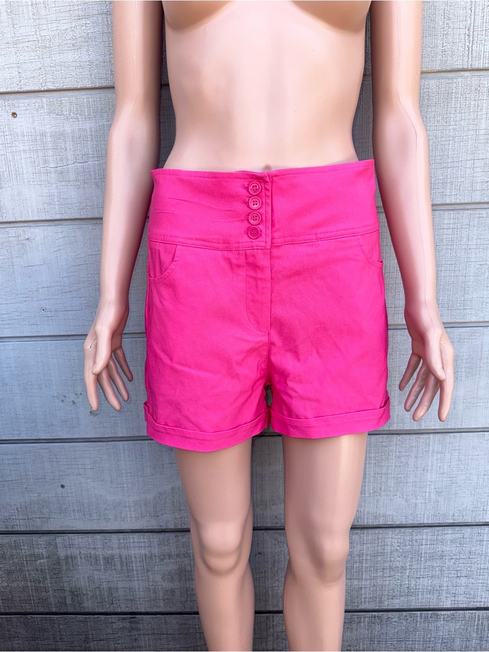 Women’s NWT Chocolate USA Hot Pink High Waist Cuffed Shorts Summer Casual size L